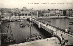 VINTAGE POSTCARD Le Havre the Basin Commercial and the Stock Exchange