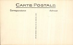 CPA Pierrefonds Le Statue du duc d Orleans Fondateur du Chateau