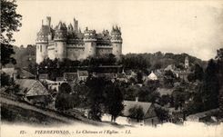 CPA Pierrefonds Le Chateau et l Eglise