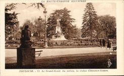 CPA La Haute Garonne Illustree Toulouse Le Grand Rond Au Milieu la Statue Clemence Isaure