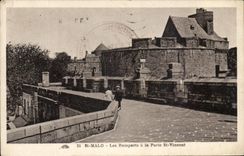 Paredes del St Malo de la POSTAL de la VENDIMIA en la puerta St Vincent