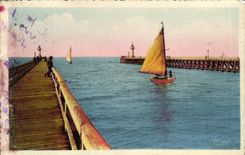 VINTAGE POSTCARD Trouville Queen of the Beaches Boat