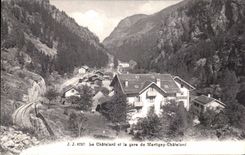 CPA Le Chatelard Et La Gare De Martigny Chatelard 