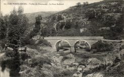 VINTAGE POSTCARD New Bridges Valley of Gouessant the Roland Bridge