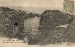 VINTAGE POSTCARD Pouliguen Rocks with the Foot of the Rochereau Tower