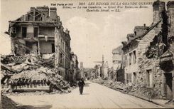 VINTAGE POSTCARD Ruins Of the Rheims Great War the street Militaria Redshank