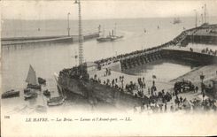 VINTAGE POSTCARD Le Havre the Breeze Blades and L Before Port Boats