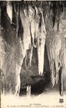 VINTAGE POSTCARD Caves of Betharram the break in head
