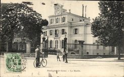 VINTAGE POSTCARD Boulogne on the Seine the Town hall