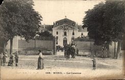 VINTAGE POSTCARD Rueil the Barracks Militaria Children