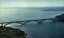 CPM La Bretagne En Couleurs Plougastel Daoulas Le pont Albert Louppe 