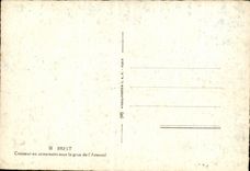 CPSM Brest Croiseur en armement la Grue de L Arsenal Bateau