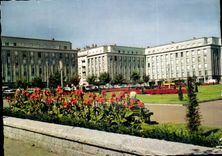 CPM La Bretagne En Couleurs Brest Place de La Liberte