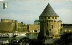 CPM La Tour Tanguy Bateau