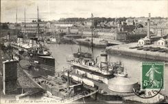 CPA Brest Port de Guerre et La Ville Bateau