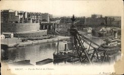 CPA Brest Vue De Port et Du Chateau 