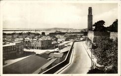 CPSM Brest Les Rampes Du Port De Commercd Et La Rade 