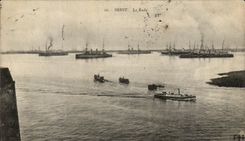 CPA Brest La Rade Bateaux