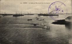CPA Brest La Rade et L Entree Du Port De Guerre Bateaux