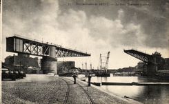 CPA Port Militaire De Brest Le pont Tournant Bateaux