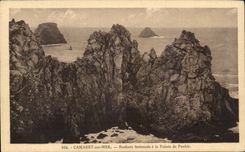 VINTAGE POSTCARD Camaret On Mer Rocks Scallop in Top of Penhir