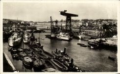 CPA Brest Vue D ensemble de L Arsenal Bateaux