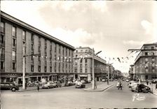 CPSM Brest La Rue De Siam Pavoisee