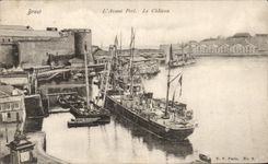 CPA Brest L Avant Port Le Chateau Bateau Voilier