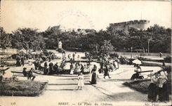 CPA Brest La Place Du Chateau Enfants