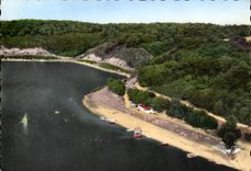 CPSM Mervent la playa y el lago