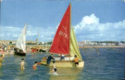 CPSM Royan una esquina del barco de la playa