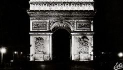 CPSM Paris Nuit L Arc de Triomphe de l Etoile