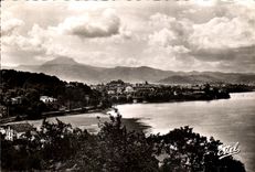 MODERN CARD Hendaye View and Bay of Chingoudy