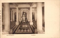 VINTAGE POSTCARD Herrenchiemse Hall