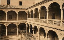 VINTAGE POSTCARD Toledo Claustro Del Hospital de Santa Cruz