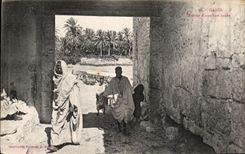 VINTAGE POSTCARD Gabes Entered D an Arab street Tunisia