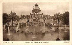 VINTAGE POSTCARD Barcelona Cascada LED Parks L Cudadela