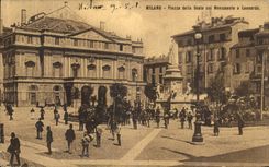 VINTAGE POSTCARD Milano Piazzo della Scala collar Monuments has Leonardo