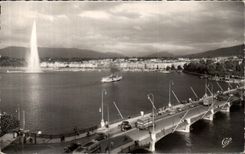 CPSM Geneva Bridge of Mont Blanc the jet D water and roads