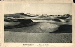 VINTAGE POSTCARD Touggourt Sea of sand