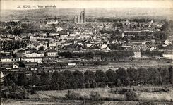 CPA Sens Vue Generale Trains