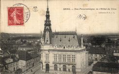CPA Sens Vue Panoramique de Hotel de ville