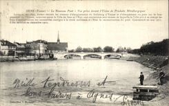 CPA Sens Le Nouverau Pont Vue Prise devant l usine de produits metallurgiques Pecheur