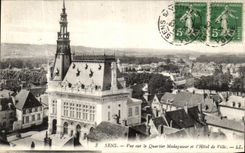 CPA Sens Vue Sur La Quartier Madagascar et l hotel de ville