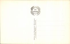 CPA Sens la Cathedrale La Nef Vue de l Entree