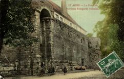 CPA Sens La Poterne anciens Remparts Romains
