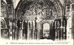 CPA Vezealy Basilique de la Madeleine Pourtour du Choeur 