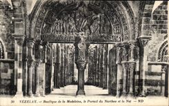 CPA Vezelay Eglise de la Madeleine Le portail Du Narthex et la Net 