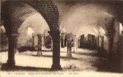 CPA Vezelay Eglise de la Madeleine la Crypte