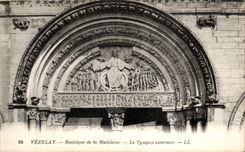 CPA Vezelay Basilique de la Madeleine Le Tympan Exterieur
